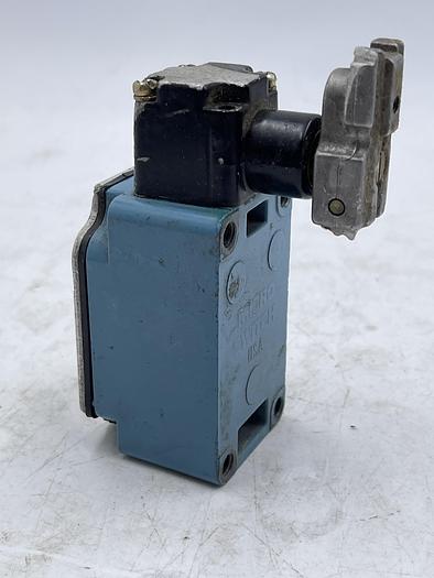 Used MICRO SWITCH 1LS3