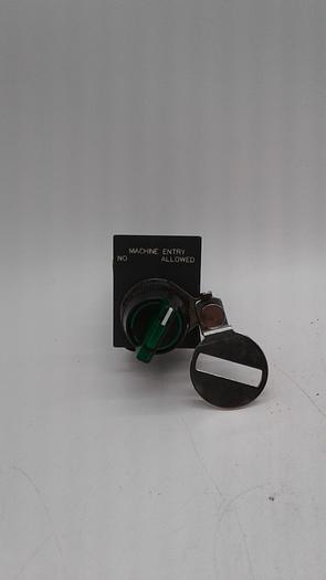 Used Allen-Bradley 800H-00HRX2KB6 Control Switch