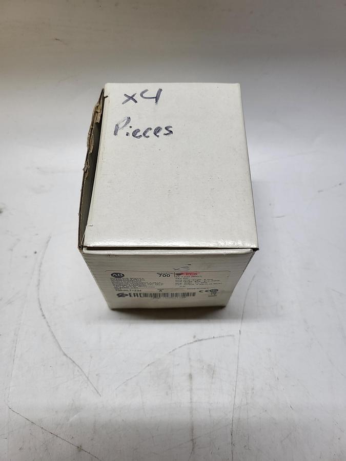 Allen-Bradley Bulletin 700-HLT1Z24 Ser.A 4 pieces