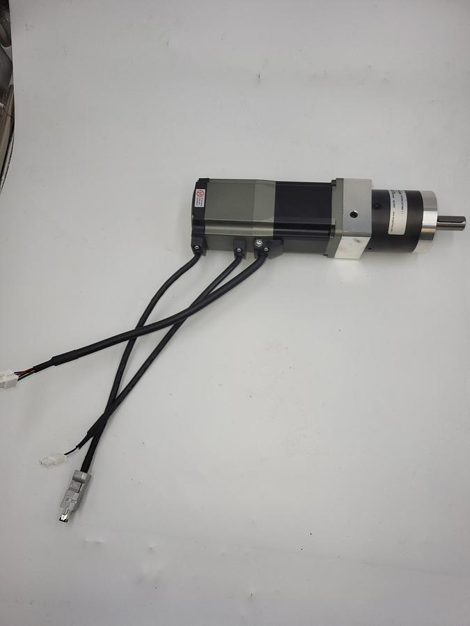 Used Oriental Stepping motor AZM69M0K & Neugart Planetary gearbox PLE60-40A