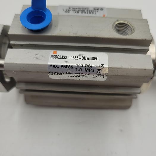Used SMC - NCD02A32-025Z-DUW00891 pneumatic cylinder with thread-on collar attachment