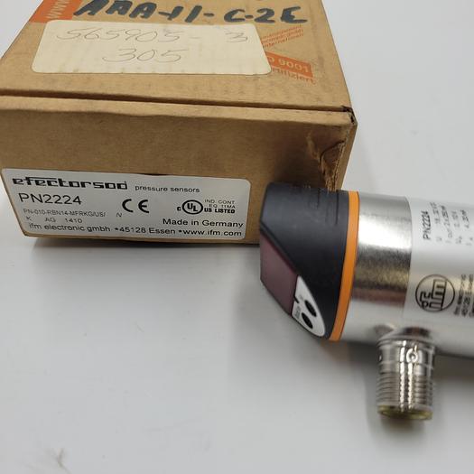 IFM PN2224 Pressure sensor with display PN-010-RBN14-MFRKG/US/ /V in original box