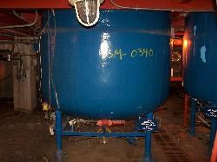 Used Pfaudler 2000 gallon vertical #5014 chemstor glass lined tank