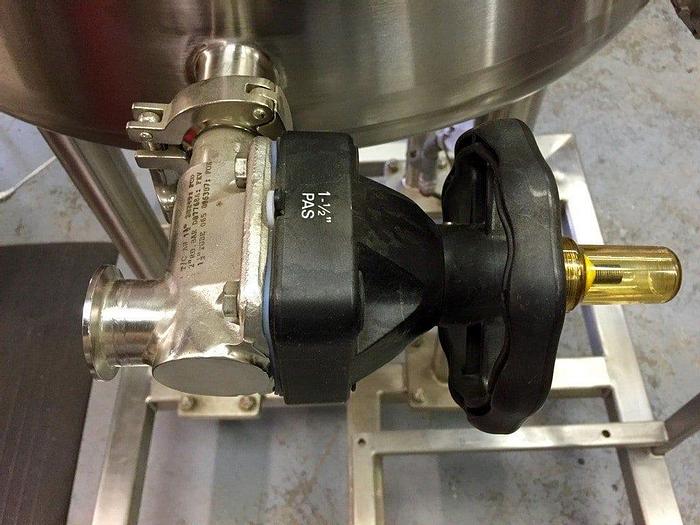 Used 40 GALLON (150 LITER) T & C REACTOR – S/S – 30 PSI/FV – 50 PSI JACKET