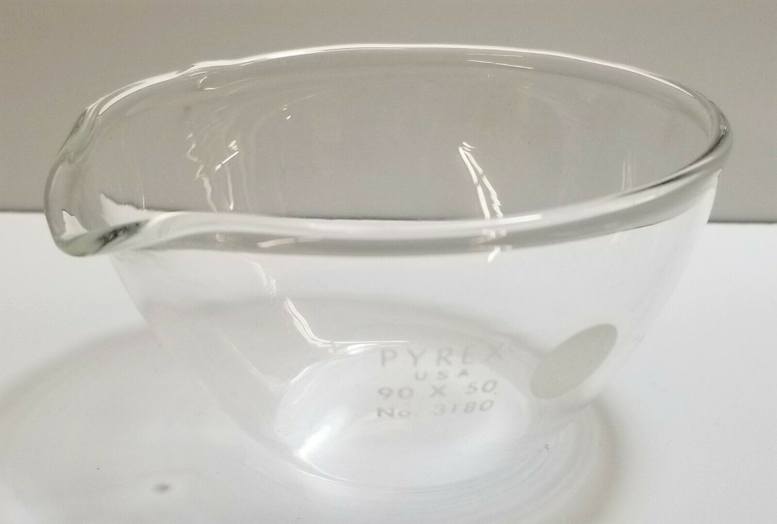 Used Corning PYREX 3180-90 Flat Bottom Evaporating Dishes - 170mL (Box of 6)