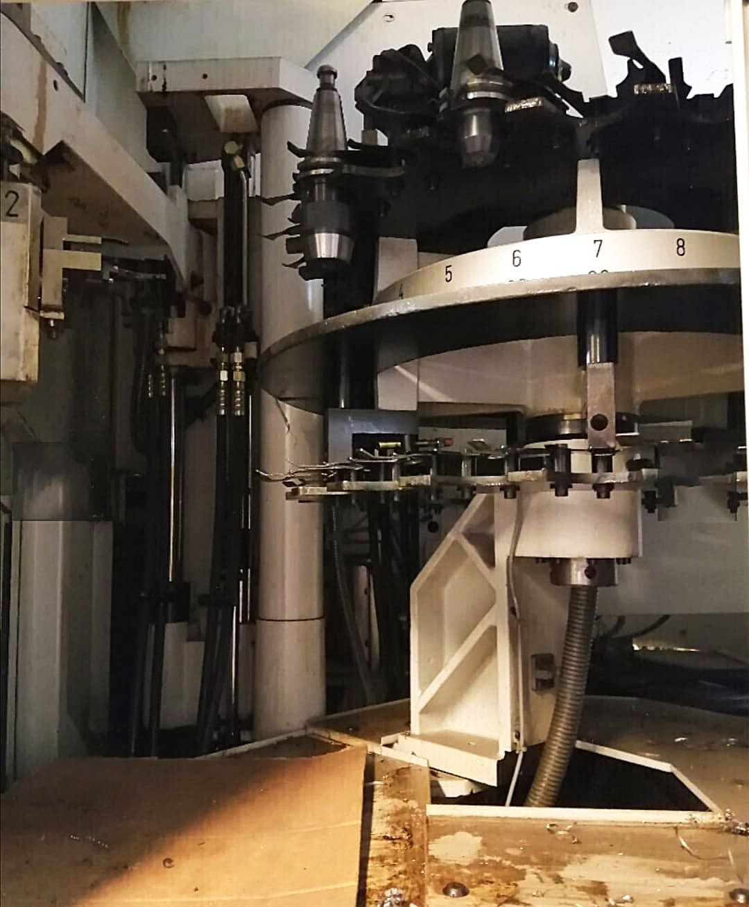 Used MIKRON UMC 900 - 1996