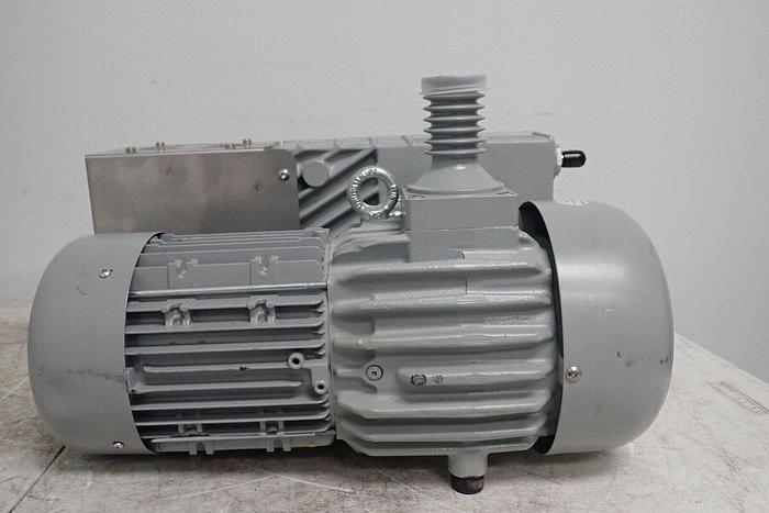 Used Agilent MS40+ RVP Model 9499225M013 Rotary Vane Vacuum Pump