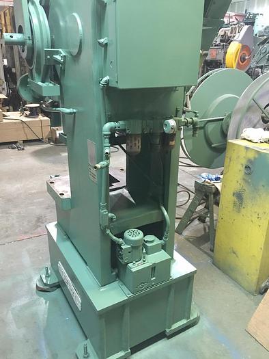 Used 32 Ton, FEDERAL, No. 32, OBI PRESS