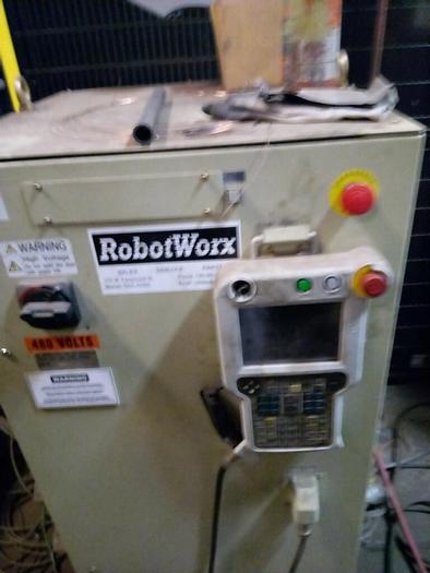 Used MOTOMAN HP20 ROBOTIC MIG WELDING CELL DUAL TURNNION NX100 CONTROLLER