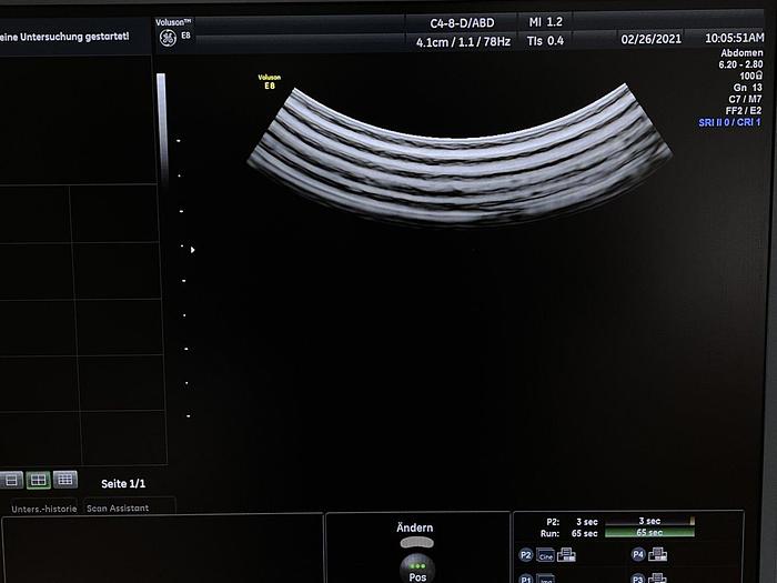 Used GE Voluson E8 Ultraschallgerät mit 2x Sonde und Fußschalter
