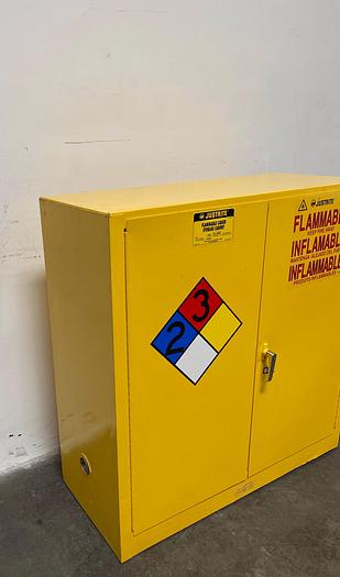 Used JustRite 25300 30 Gallon Flammable Cabinet 43"x 18"x 44" Manual Close