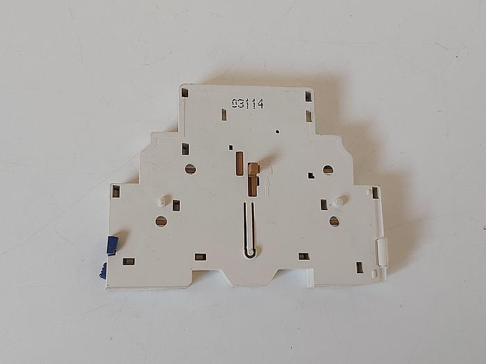 Gebraucht 9 Stück Hilfsschalter, 2x neu, 7x gebraucht, GVAN11, Schneider gebraucht