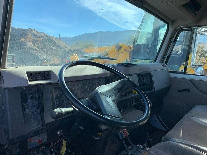 Used 1997 INTERNATIONAL 4700