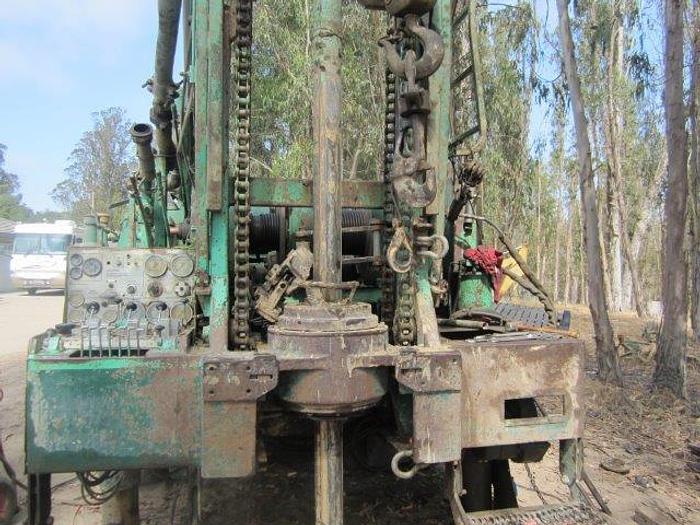 Used 1982 Chicago Pneumatic RT1800 drill rig
