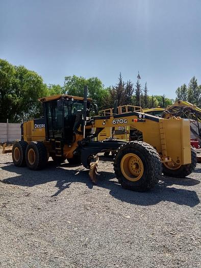 Usado 2015 JOHN DEERE 670G