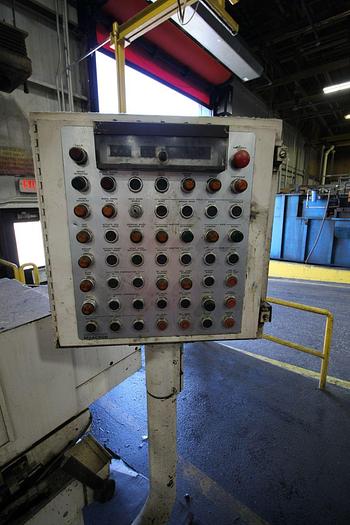 Used CINCINNATI MILACRON NUMBER 2 CANTILEVER CENTERLESS GRINDER, TYPE AE