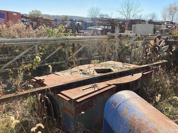 Used Skytop Brewster 20 X 44 Rotary TableIdeco 20" X 54" Rotary Table