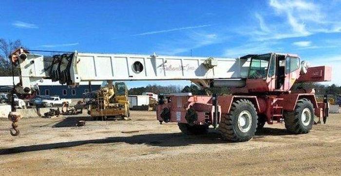 Used 1989 GROVE RT740B