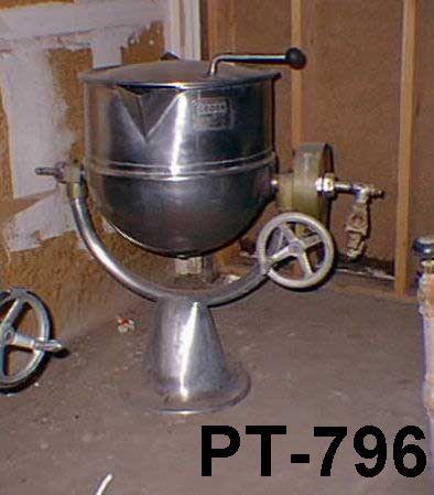 Usado 20 GALLON KETTLE TANK.  GROEN MODEL D-20 SERIAL 9703