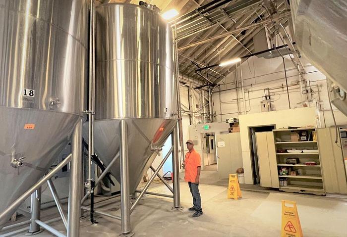 Used Tank, 3,100 Gallon, S/st, Jkt, 100 BBL Fermenting Tank, JVNW #C744694