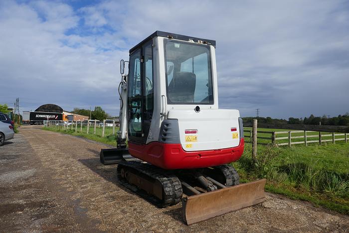 Used 2012 TAKEUCHI TB228