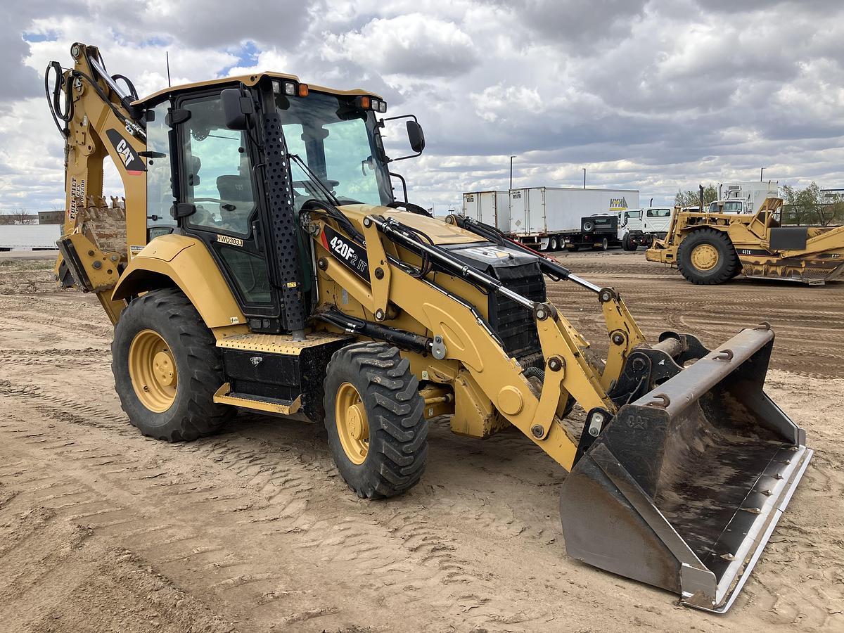 Used Cat 420F2 IT