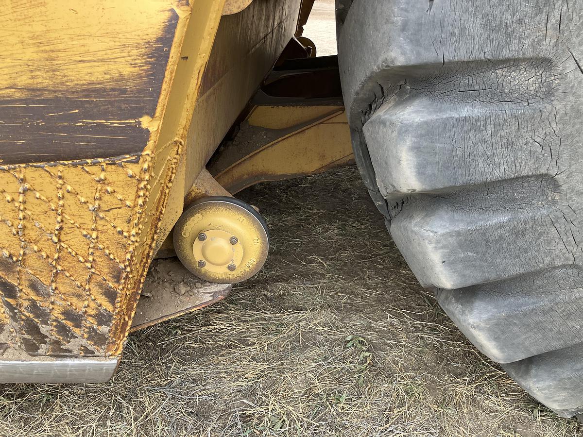 Used Cat 637E PP scraper