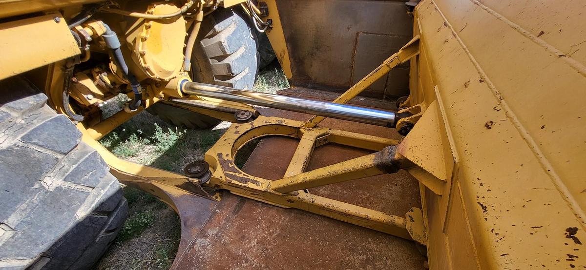 Used  Cat 627F Push Pull Scraper