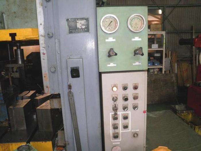 Used Press Hydraulic Amino