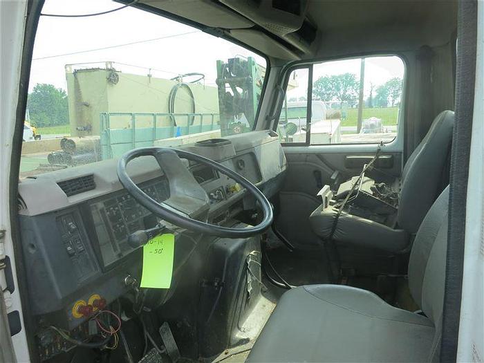 Used 1984 Cyclone Pump Hoist Rig