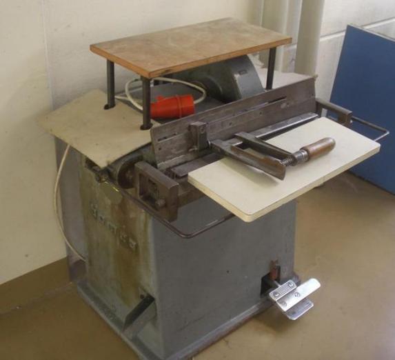 Used Renz Bomco SU perforating and punching