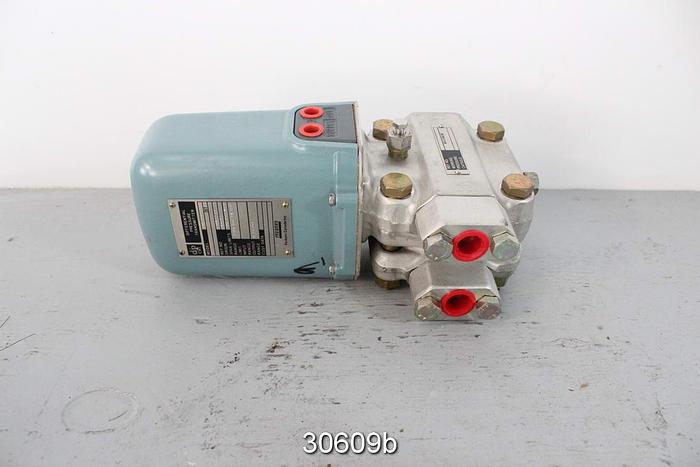 Used Foxboro 13A-HS2 Differential Pressure Transmitter #30609