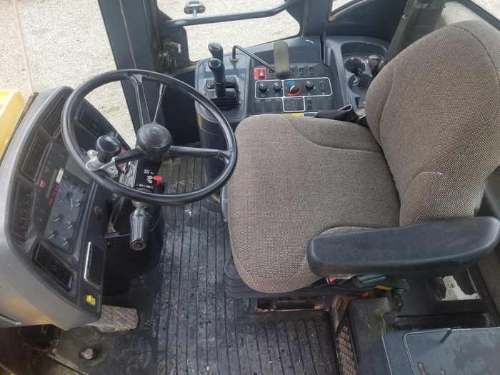 Used 2002 John Deere 624H