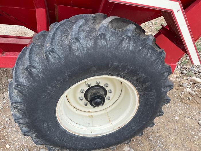 Used EZ Trail 500 Grain Cart