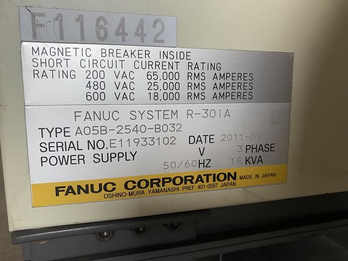 Used FANUC M900iA/600 6 AXIS CNC ROBOT WITH R30iA CONTROLLER