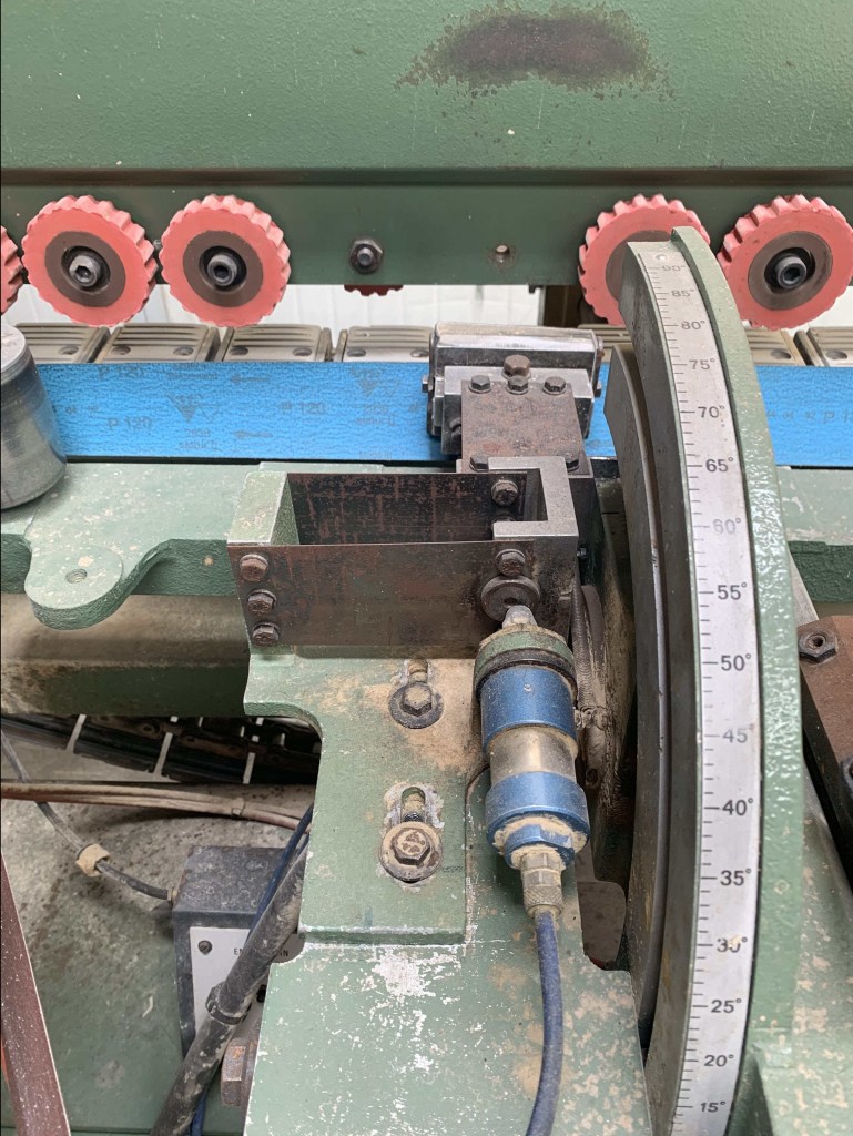 Usato Levigatrice per elementi marca Tagliabue a 2 nastri per lato