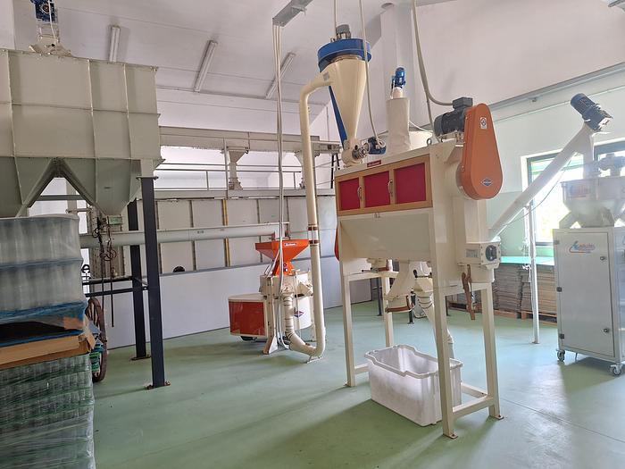 Used IMPIANTO MACINAZIONE CEREALI, IMPIANTO SELEZIONE LEGUMI, IMPIANTO PRODUZIONE SLASE POMODORO,  IMPIANTO PRODUZIONE OLIO