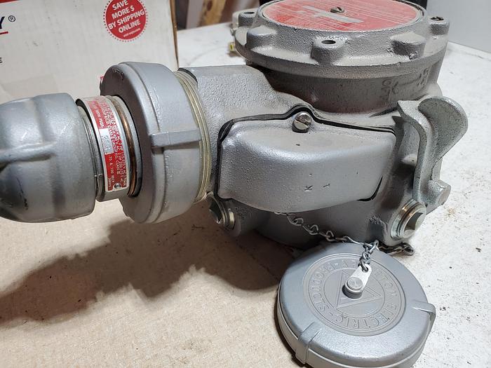 Used Appleton FSQX3034-100, Receptacle Interlock Hazard Location Device