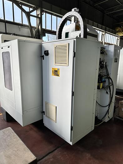 Ottime 2001 BRIDGEPORT VMC 800 22 XP