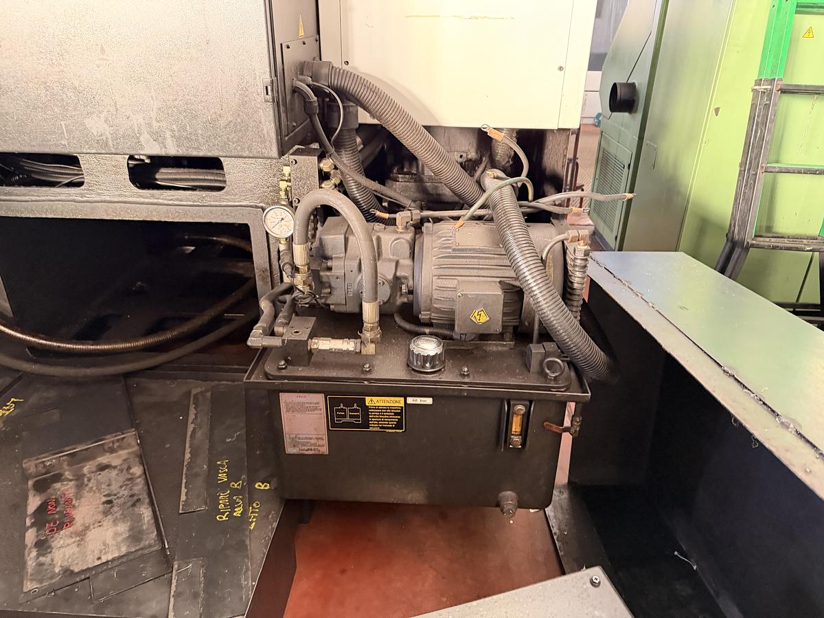 Ottime Tornio Verticale Cnc DOOSAN PUMA V 550