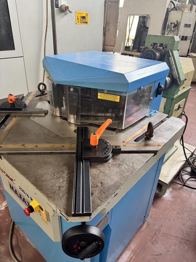 Ottime Scantotrice ad Angolo Variabile EUROMAC AV 220/6