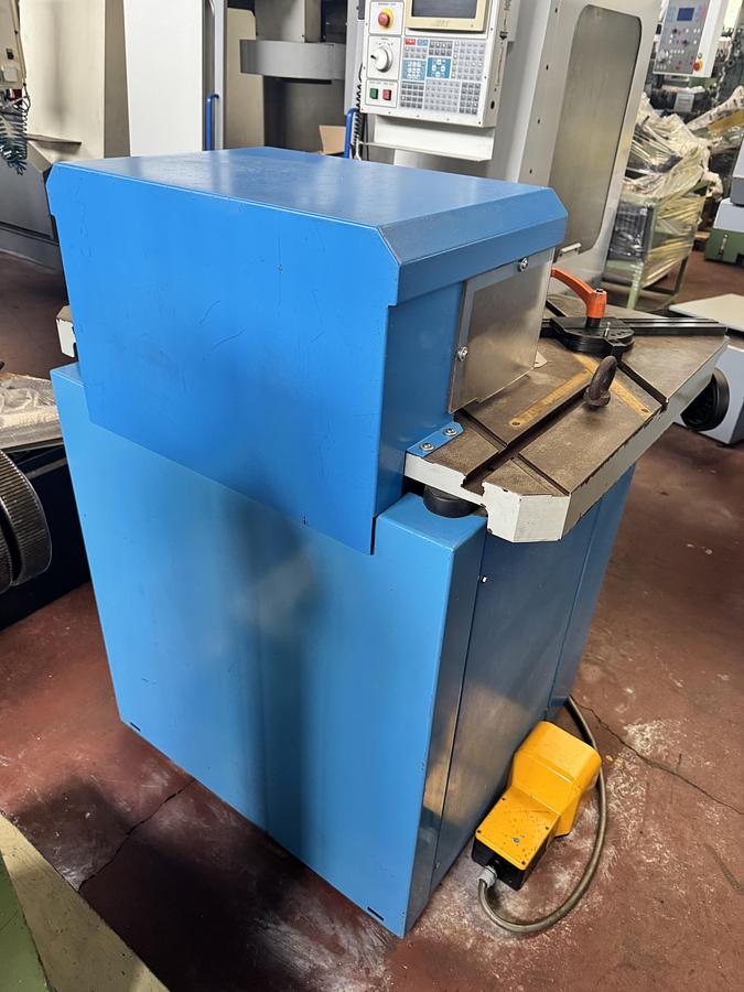 Ottime Scantotrice ad Angolo Variabile EUROMAC AV 220/6