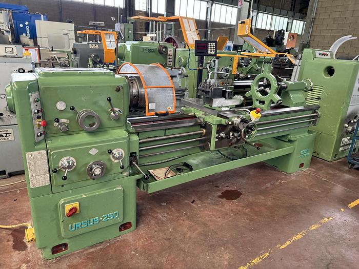 Buone Tornio Parallelo CMT TORTONA URSUS 250