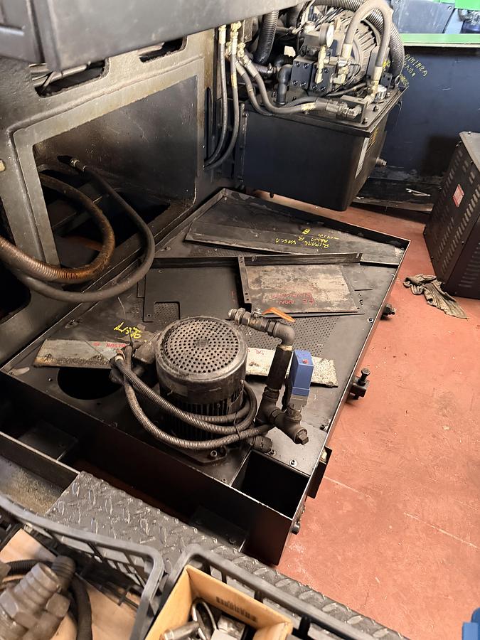 Ottime Tornio Verticale Cnc DOOSAN PUMA V 550