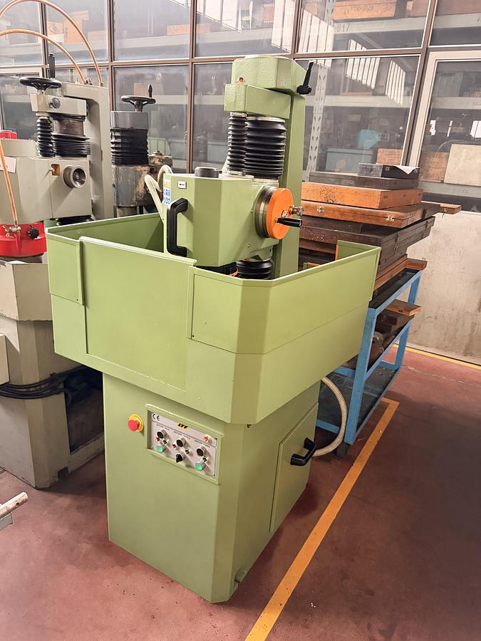 As new Lapidello a Mano LTF 662