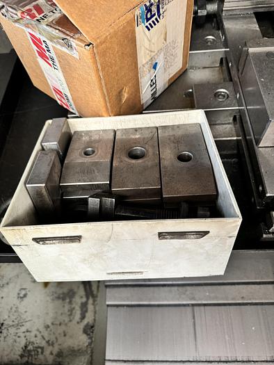 Ottime Centro di Lavoro Verticale MIKRON HAAS VCE 500