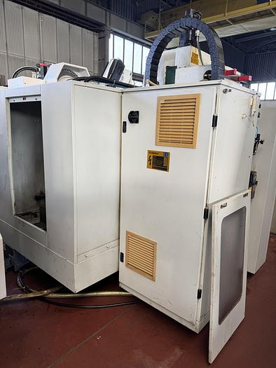 Ottime Centro di Lavoro Verticale BRIDGEPORT VMC 1000 30