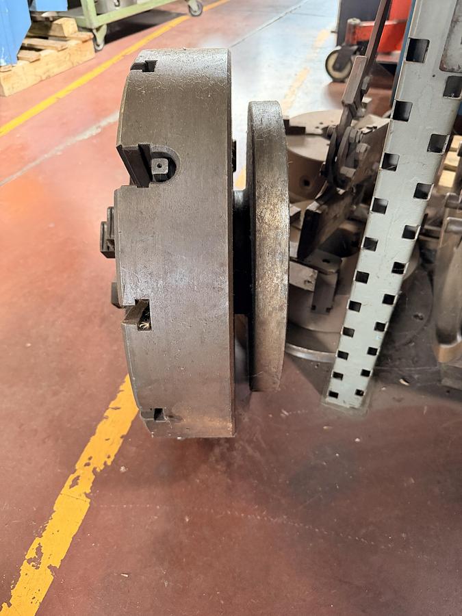 Usato Mandrino a 4 Griffe Indipendenti 500