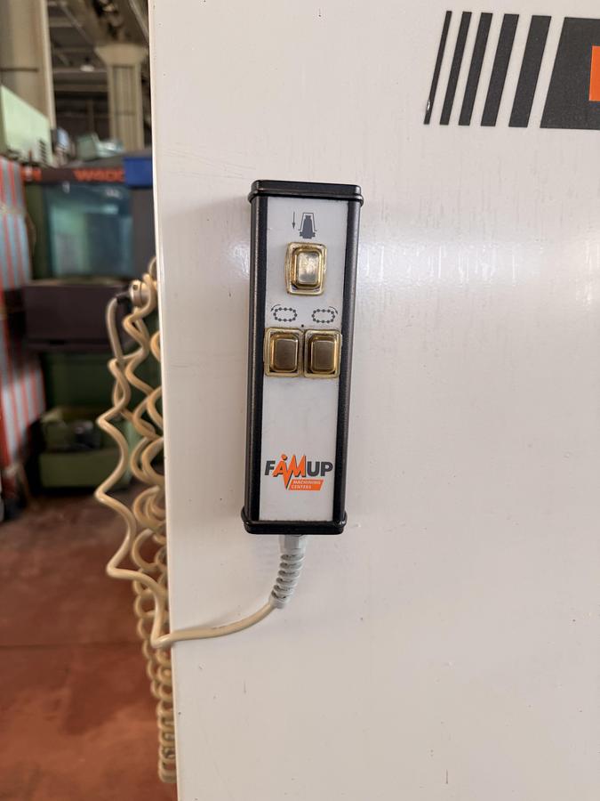 Buone Centro di Lavoro Verticale FAMUP MC 60 E