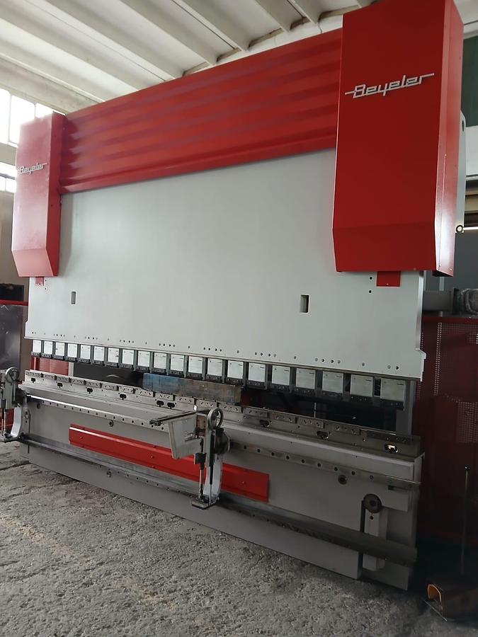 Ricondizionato BEYELER 4000 x 320 T